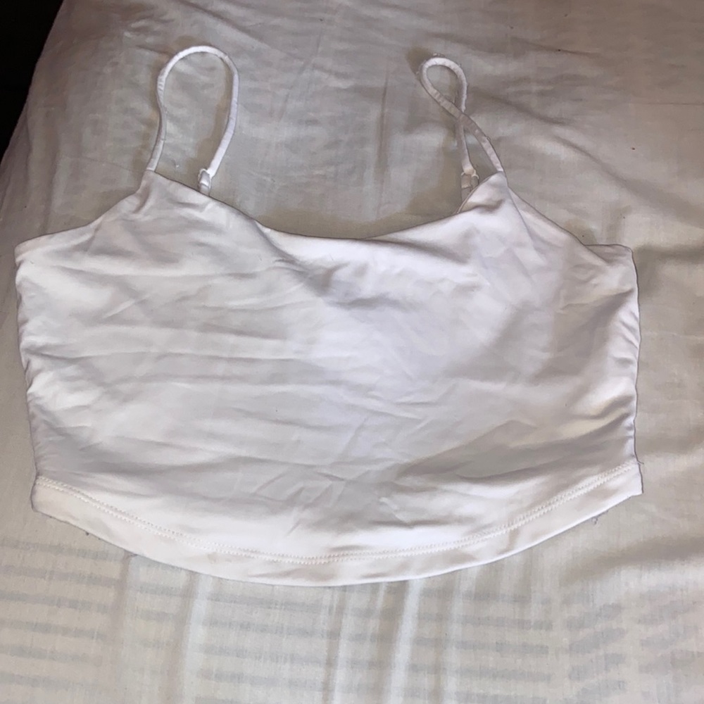White tank top/ crop top shirt. Brand: Forever 21 . Size: M